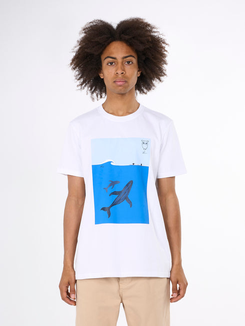 KnowledgeCotton Apparel - Regular whale front print t-shirt - GOTS/Vegan - Bright White